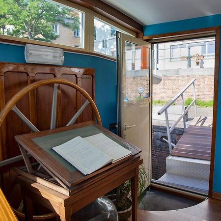 Hotel The Boatel Gent Bagian luar foto