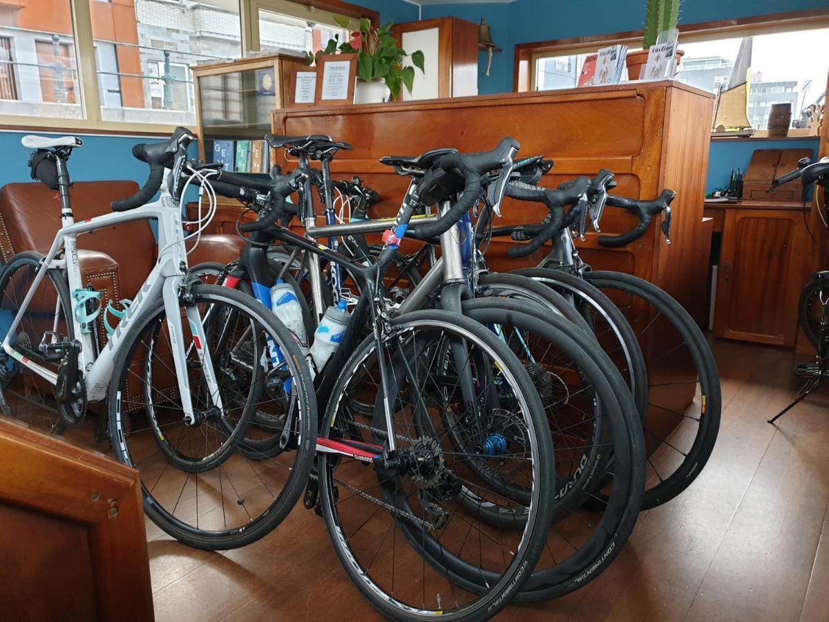 Hotel The Boatel Gent Bagian luar foto