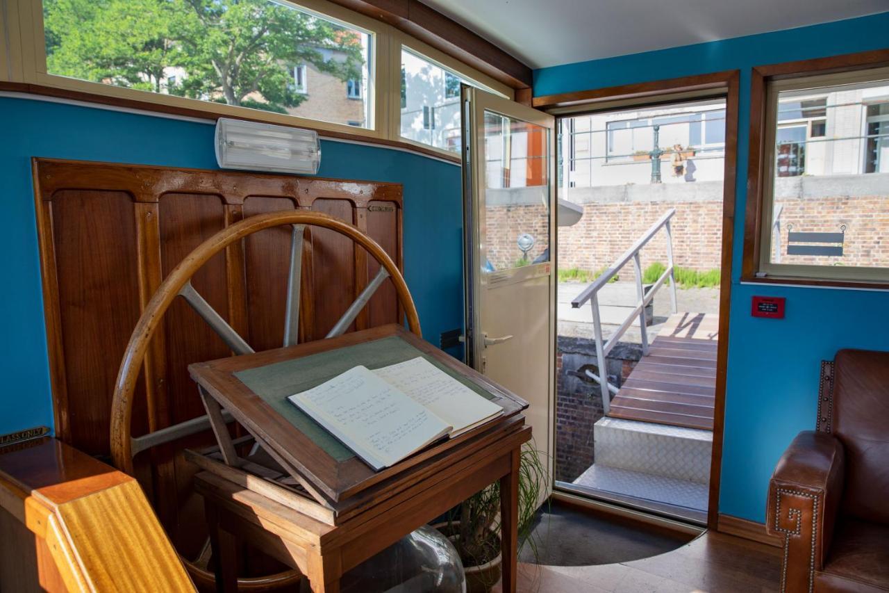 Hotel The Boatel Gent Bagian luar foto