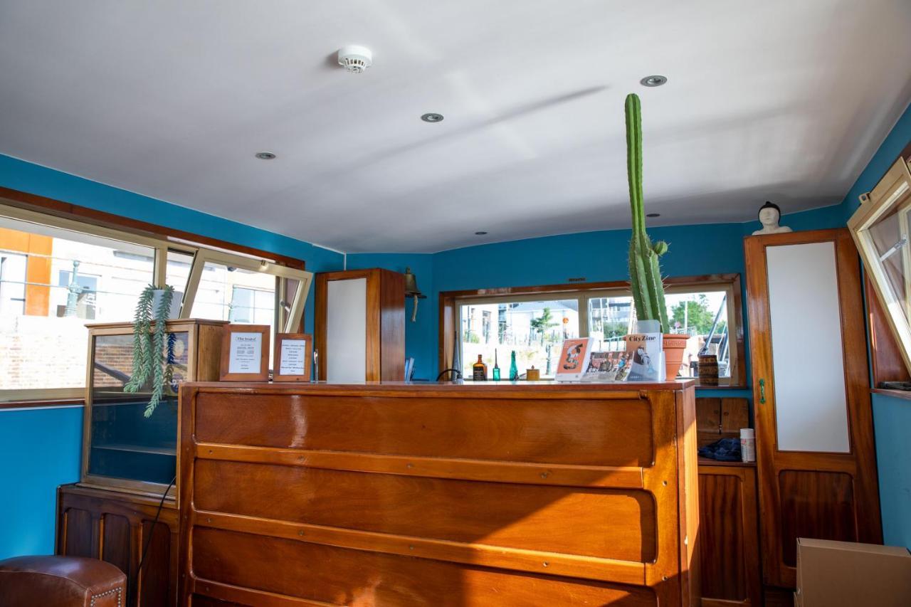 Hotel The Boatel Gent Bagian luar foto