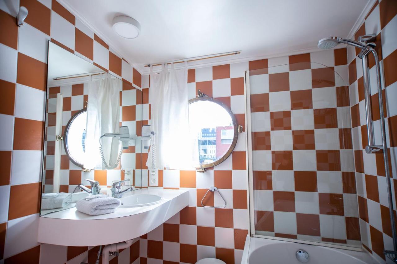 Hotel The Boatel Gent Bagian luar foto