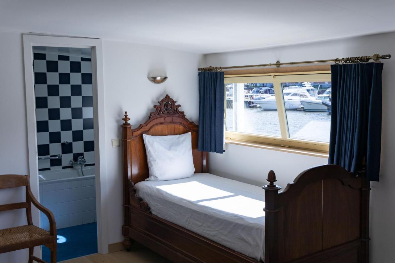 Hotel The Boatel Gent Bagian luar foto