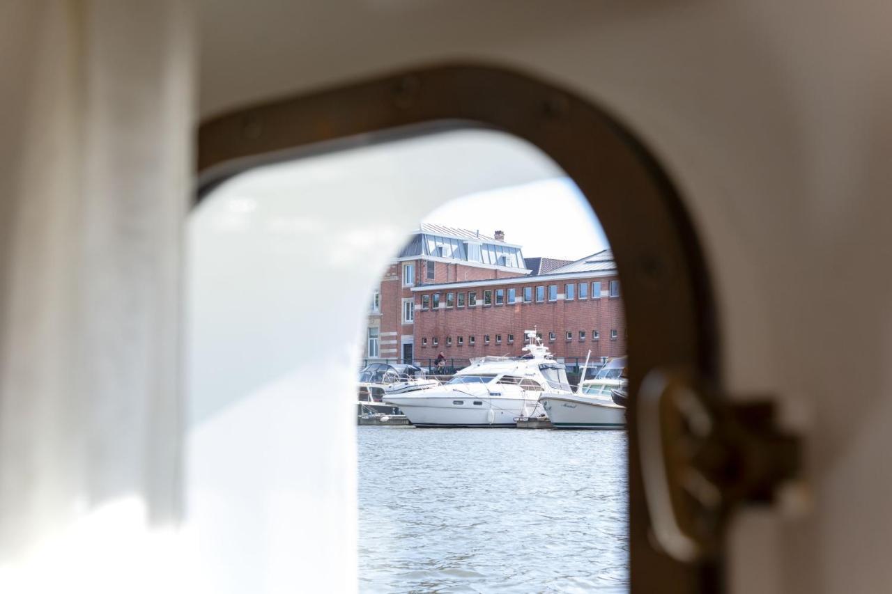 Hotel The Boatel Gent Bagian luar foto