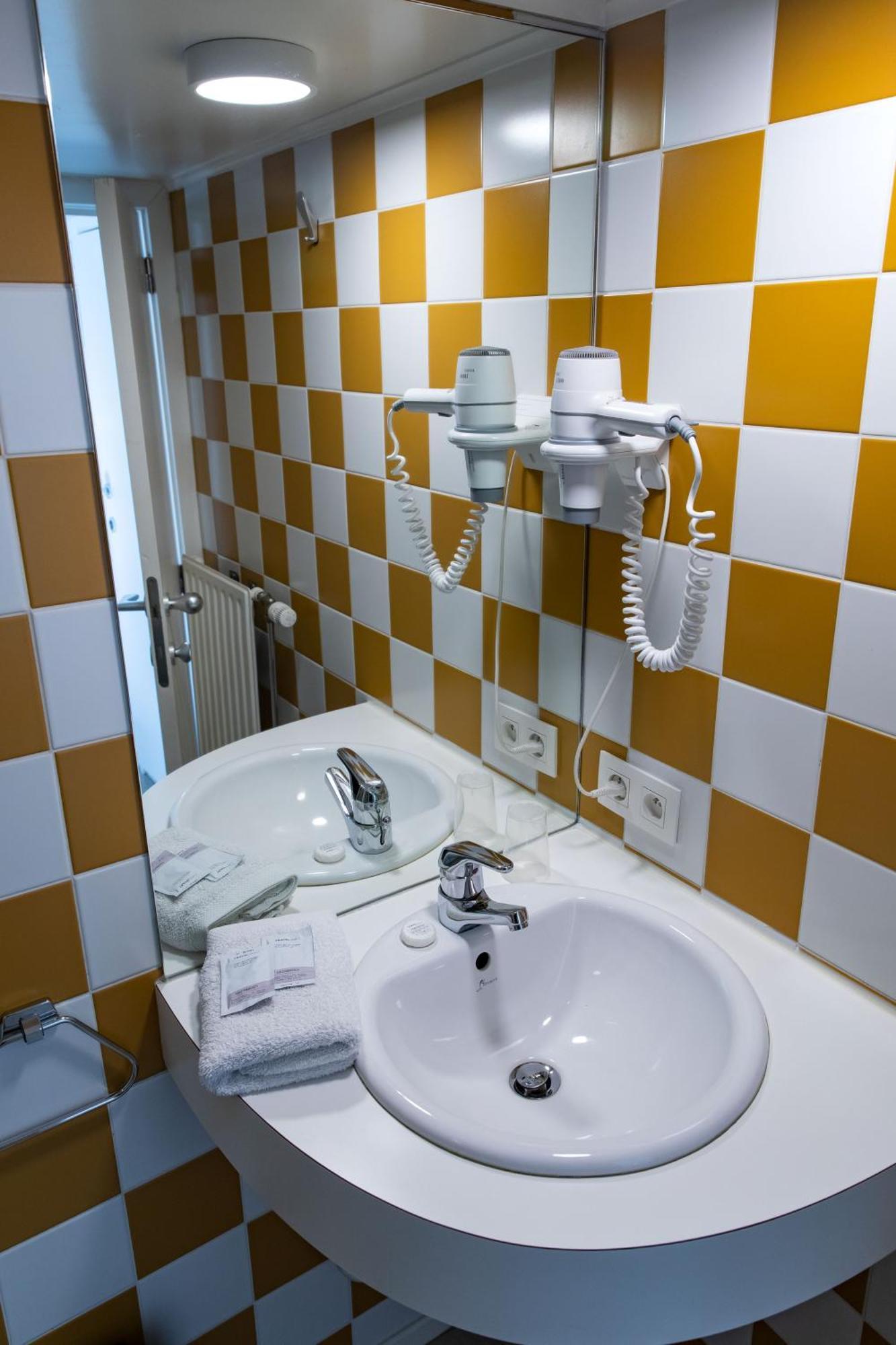 Hotel The Boatel Gent Ruang foto